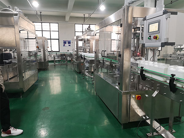 ȫ�ԄӾ���Һ�w���b�O(sh��)��